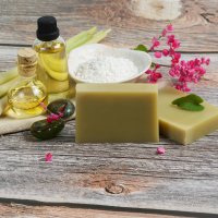 Ätherisches Öl Zitronengras: Pflanze, Herstellung, Anwendung