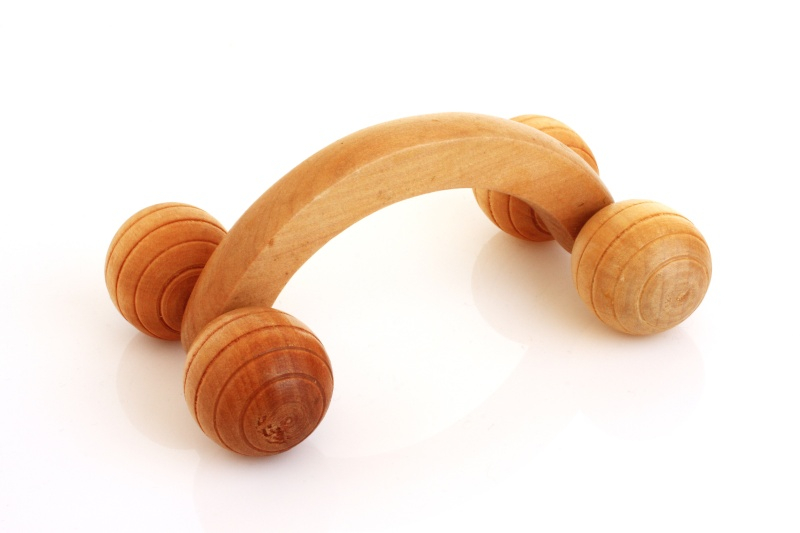 Hand-Massagegerät aus Holz