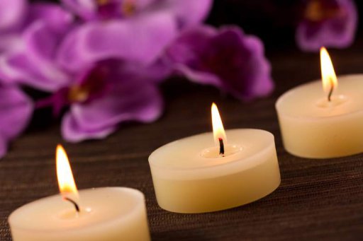 Kerzenwachs-Massage
