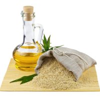 Sesamöl: Naturbelassenes Öl der Sesamsamen für ayurvedische Anwendungen